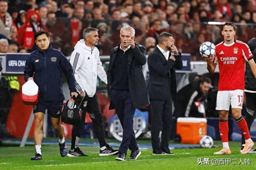 包含赛地聚焦：葡超转会期热度飙升，达拉斯独行侠刷新队史纪录，球迷炸锅，身体对抗强度拉满的词条