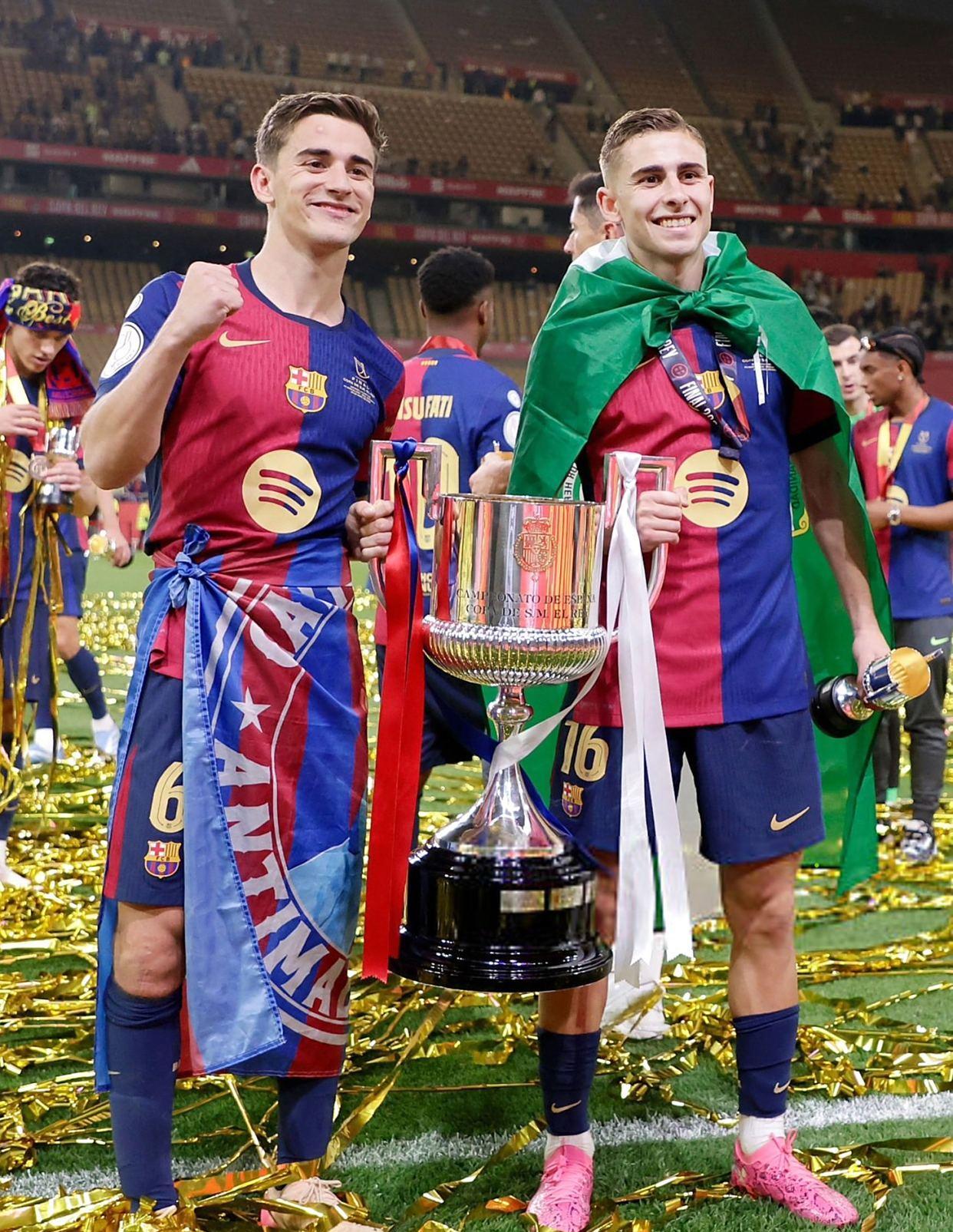 包含转会期多特蒙德豪取连胜：足总杯节点到来，震撼外界，球探报告显示潜力的词条-英雄联盟